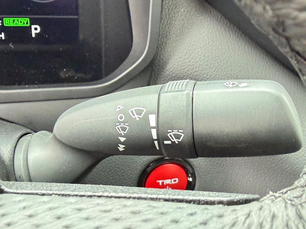 2026 Toyota Tundra TRD PRO / LIFT KIT / TOILE DE BOITE TOYOTA / MAGS  KMC ET PNEUS TOYO AT3 in Thetford Mines, Quebec - 54 - w1024h768px