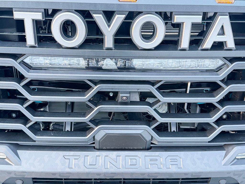 Toyota Tundra TRD PRO / LIFT KIT / TOILE DE BOITE TOYOTA / MAGS  KMC ET PNEUS TOYO AT3 2026 à Thetford Mines, Québec - 13 - w1024h768px