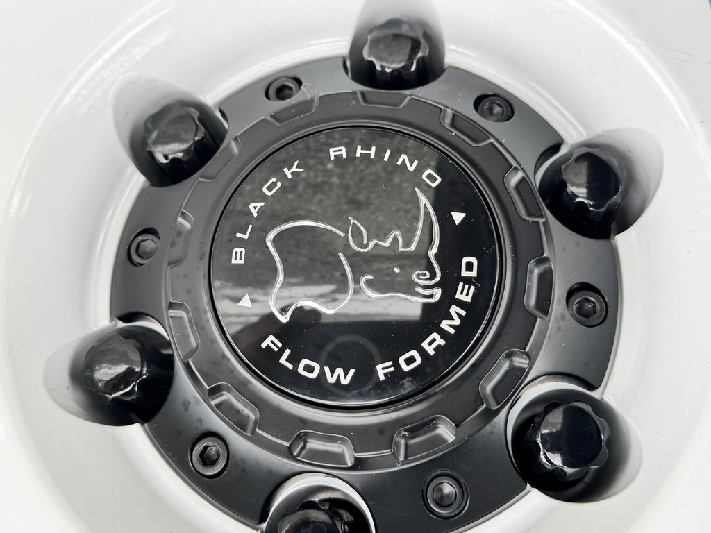 2026 Toyota Tundra LIMITED TRD OFF ROAD / DISPONIBLE ACHAT - LOCATION / LIFT KIT 3'' / MAGS 17'' / ROCK SLIDERS in Thetford Mines, Quebec - 22 - w1024h768px