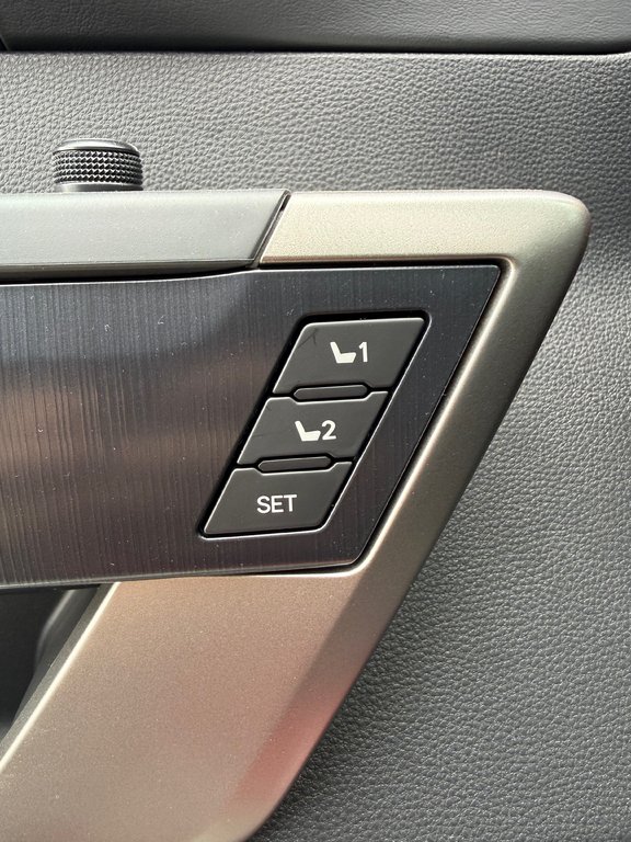 2026 Toyota Tundra Platinum in Thetford Mines, Quebec - 22 - w1024h768px