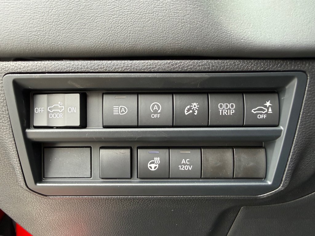 2026 Toyota Tundra Platinum in Thetford Mines, Quebec - 26 - w1024h768px