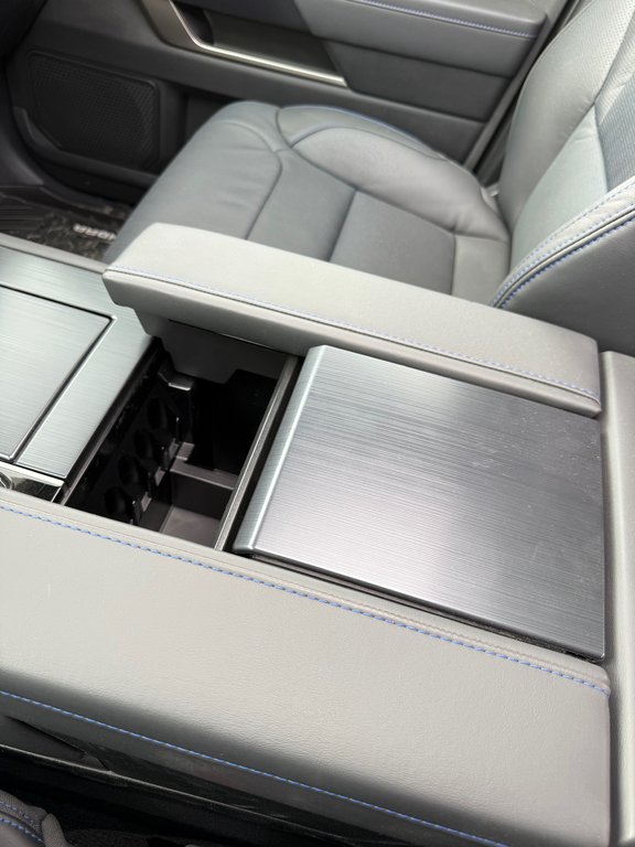 2026 Toyota Tundra Platinum in Thetford Mines, Quebec - 40 - w1024h768px