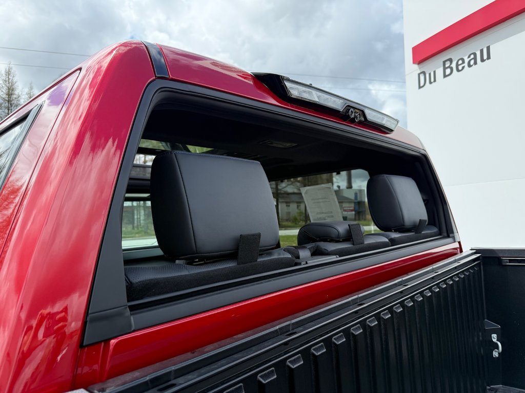 2026 Toyota Tundra Platinum in Thetford Mines, Quebec - 10 - w1024h768px