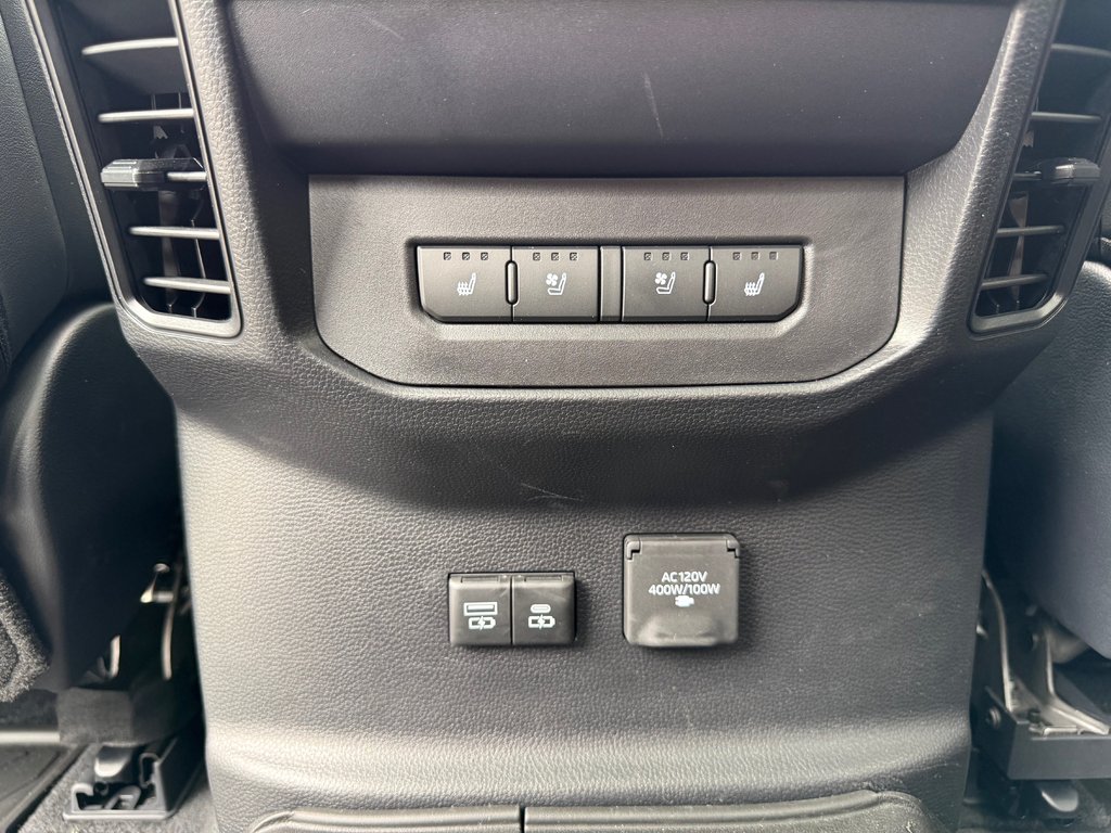 2026 Toyota Tundra Platinum in Thetford Mines, Quebec - 45 - w1024h768px