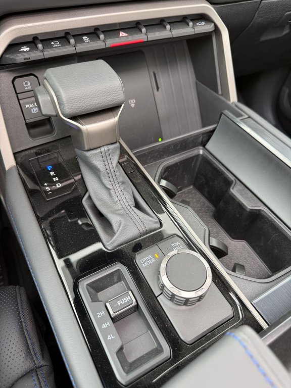 2026 Toyota Tundra Platinum in Thetford Mines, Quebec - 38 - w1024h768px