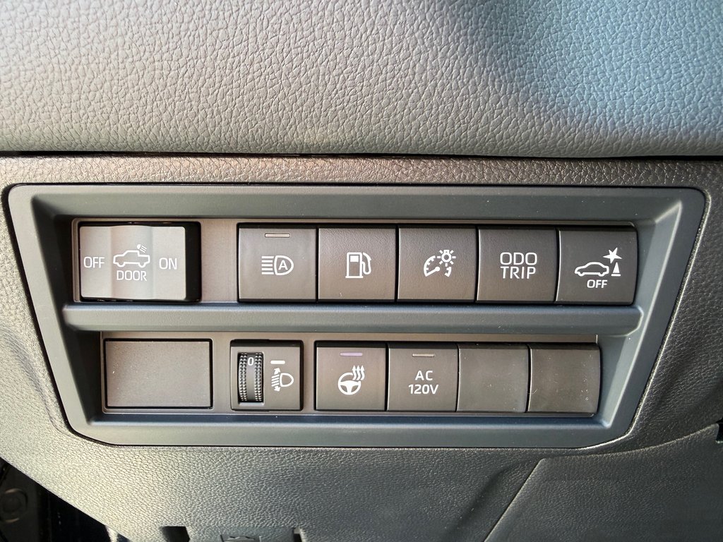 2026 Toyota Tundra Limited Hybrid in Thetford Mines, Quebec - 25 - w1024h768px