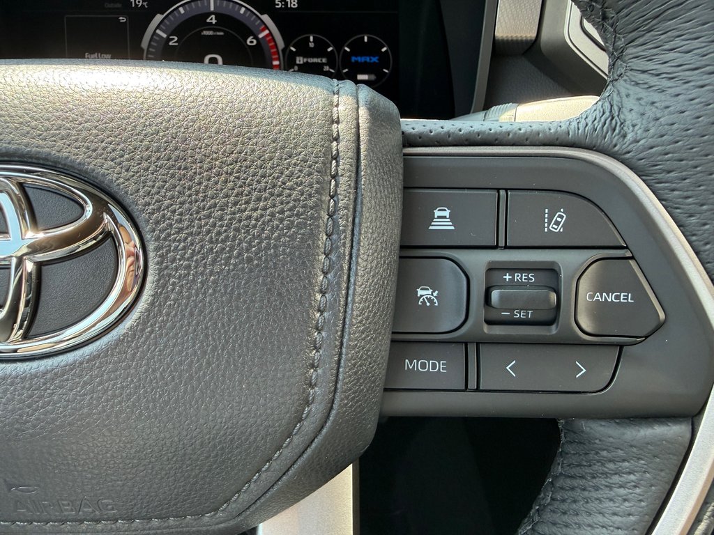 2026 Toyota Tundra Limited Hybrid in Thetford Mines, Quebec - 31 - w1024h768px