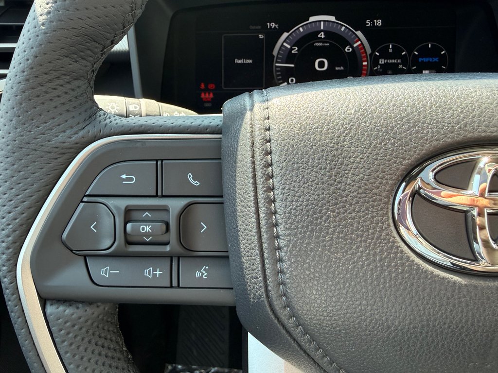 2026 Toyota Tundra Limited Hybrid in Thetford Mines, Quebec - 30 - w1024h768px