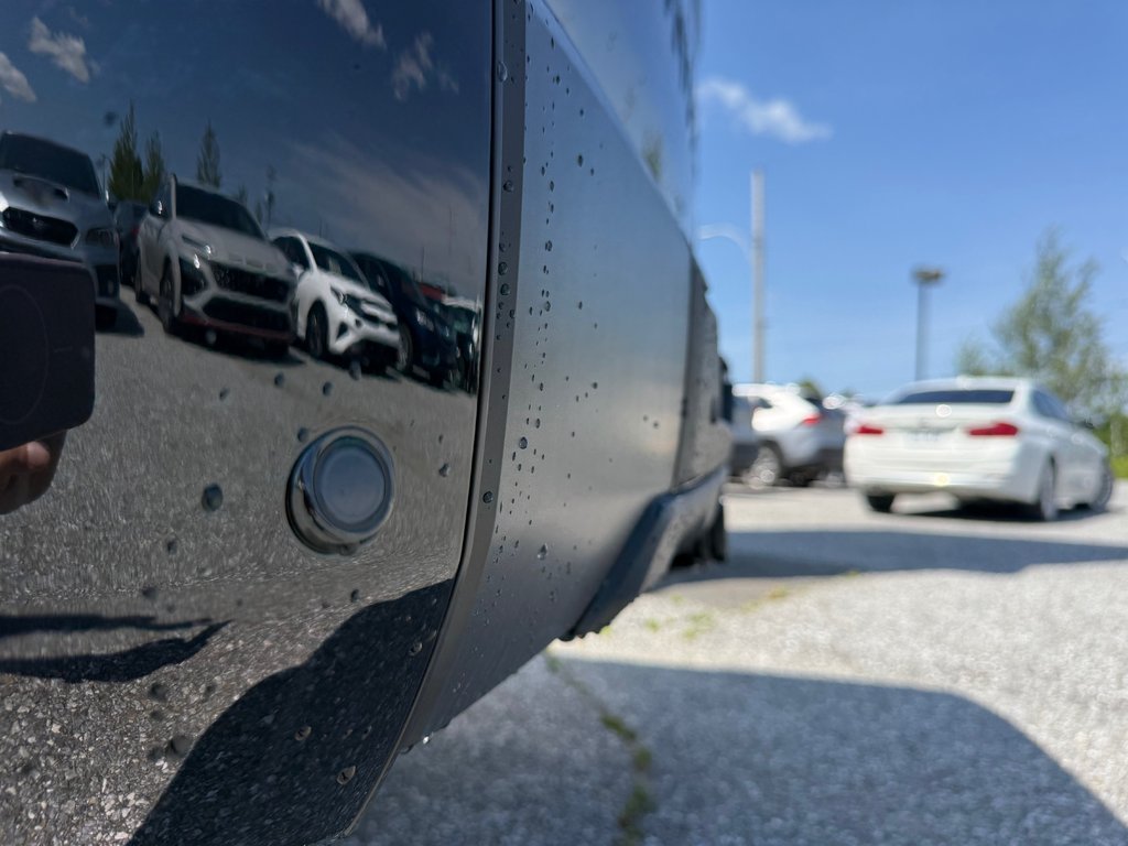 2026 Toyota Tundra Limited Hybrid in Thetford Mines, Quebec - 17 - w1024h768px
