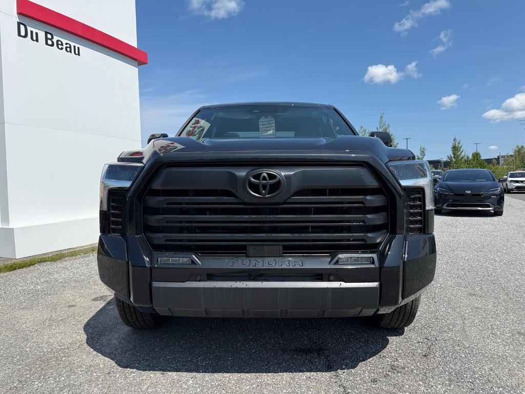 2026 Toyota Tundra Limited Hybrid in Thetford Mines, Quebec - 2 - w1024h768px