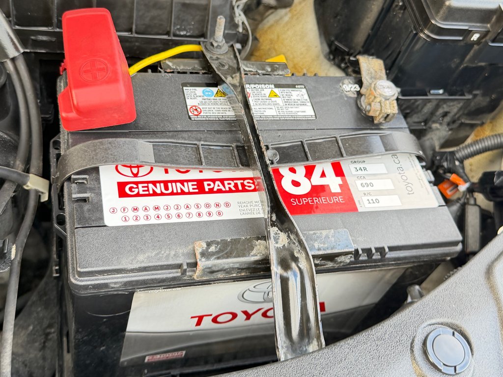 2015 Toyota Venza LE FWD / V6 / TRÈS BAS KILOS / 3500 LBS TOWING / in Thetford Mines, Quebec - 56 - w1024h768px