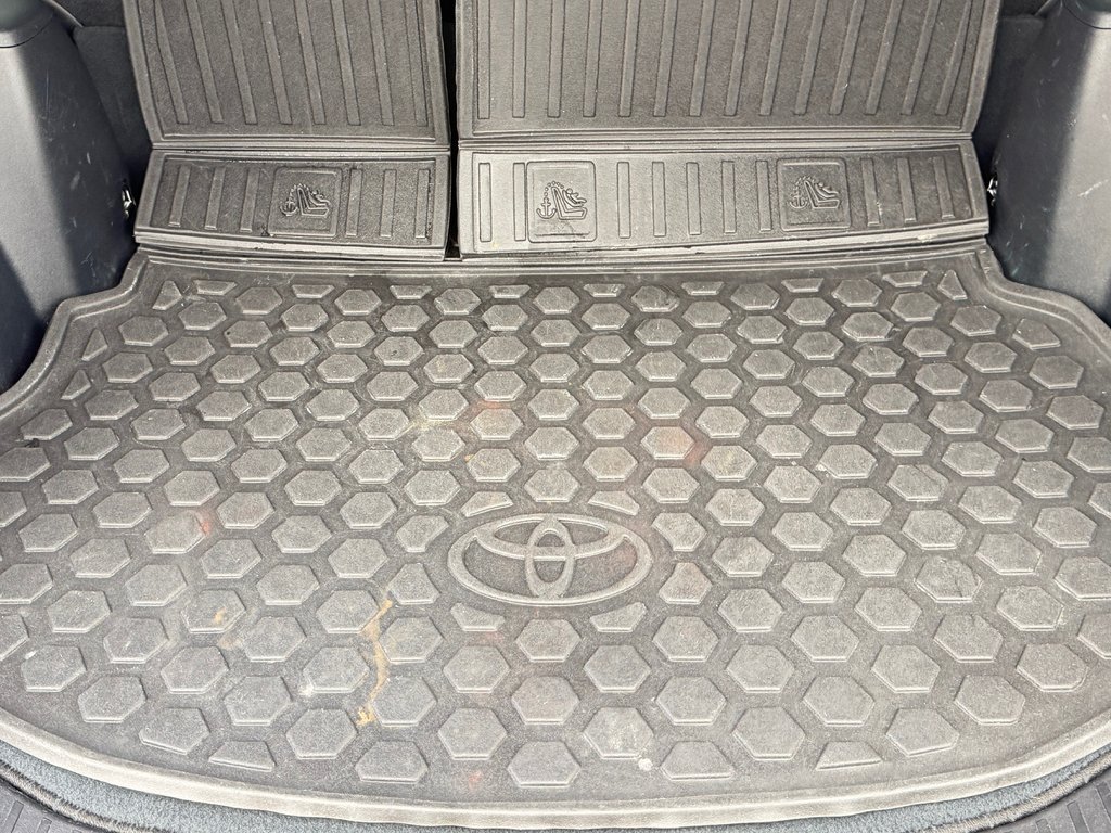 2015 Toyota Venza LE FWD / V6 / TRÈS BAS KILOS / 3500 LBS TOWING / in Thetford Mines, Quebec - 60 - w1024h768px
