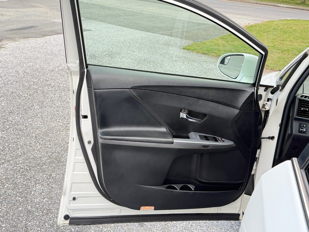 2015 Toyota Venza LE FWD / V6 / TRÈS BAS KILOS / 3500 LBS TOWING / in Thetford Mines, Quebec - 26 - w1024h768px