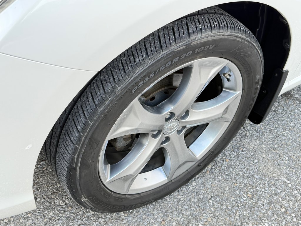2015 Toyota Venza LE FWD / V6 / TRÈS BAS KILOS / 3500 LBS TOWING / in Thetford Mines, Quebec - 15 - w1024h768px