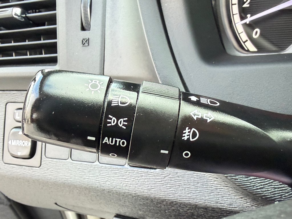 2015 Toyota Venza LE FWD / V6 / TRÈS BAS KILOS / 3500 LBS TOWING / in Thetford Mines, Quebec - 35 - w1024h768px
