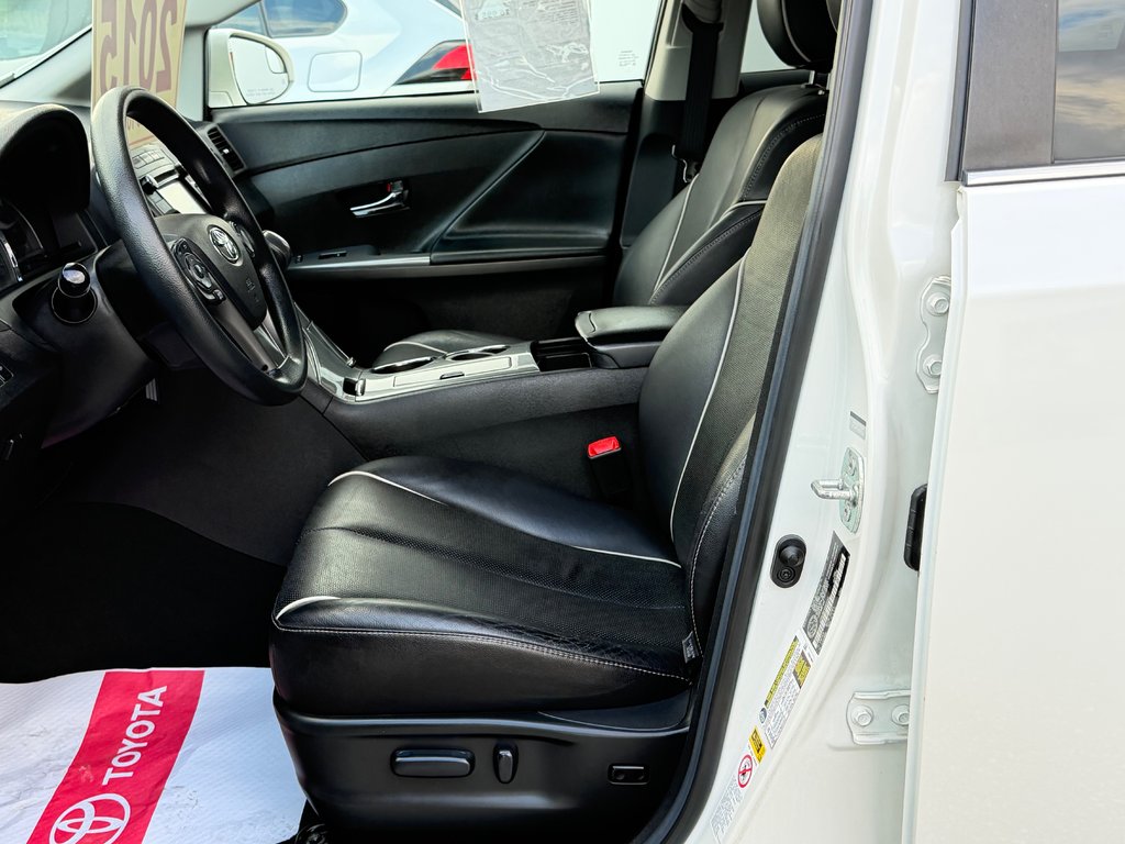 2015 Toyota Venza LE FWD / V6 / TRÈS BAS KILOS / 3500 LBS TOWING / in Thetford Mines, Quebec - 27 - w1024h768px