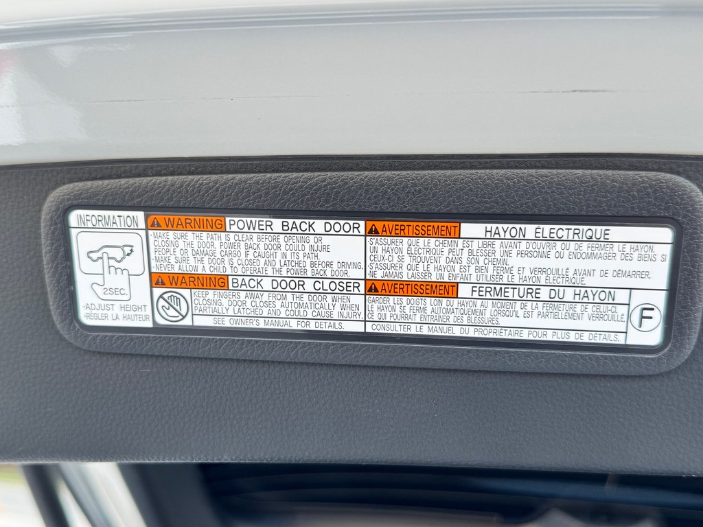 2023 Toyota Venza LIMITED AWD / PEA 20-07-27=100KM / LA TOTALE !!! / in Thetford Mines, Quebec - 72 - w1024h768px