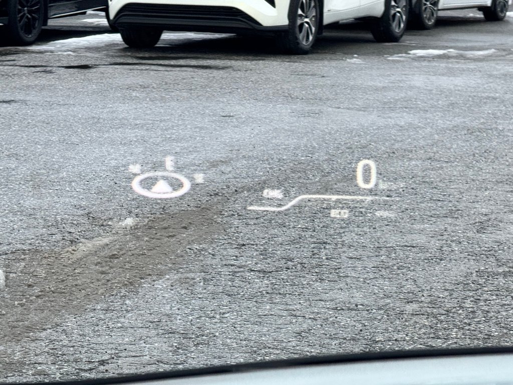 2023 Toyota Venza LIMITED AWD / PEA 20-07-27=100KM / LA TOTALE !!! / in Thetford Mines, Quebec - 53 - w1024h768px