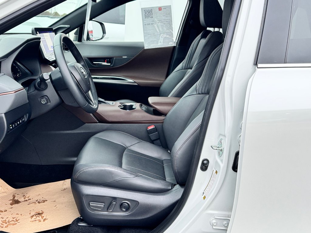 2023 Toyota Venza LIMITED AWD / PEA 20-07-27=100KM / LA TOTALE !!! / in Thetford Mines, Quebec - 37 - w1024h768px