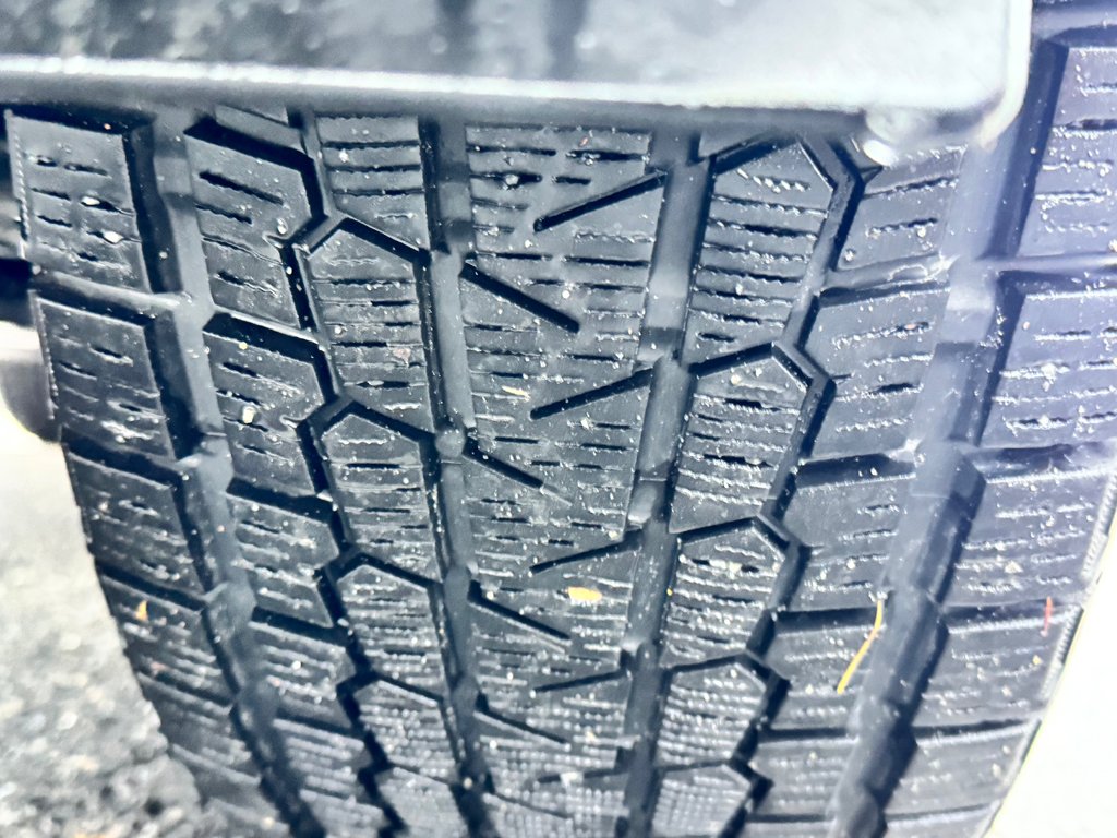 2023 Toyota Venza LIMITED AWD / PEA 20-07-27=100KM / LA TOTALE !!! / in Thetford Mines, Quebec - 20 - w1024h768px