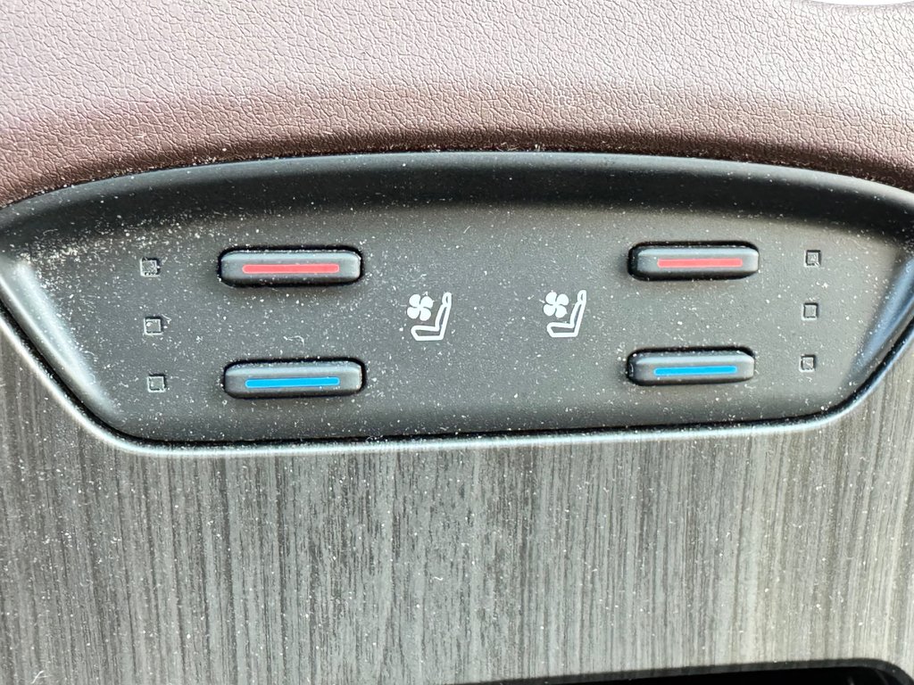 2023 Toyota Venza LIMITED AWD / PEA 20-07-27=100KM / LA TOTALE !!! / in Thetford Mines, Quebec - 57 - w1024h768px