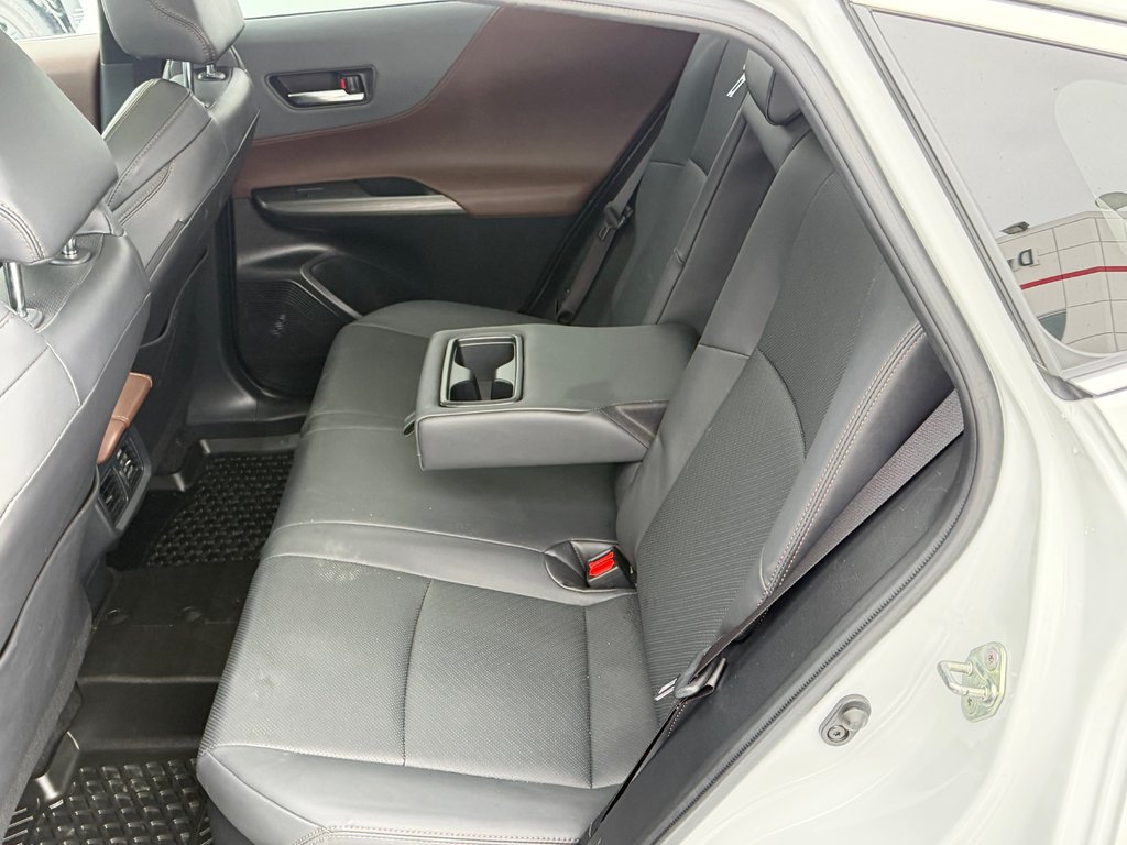 Toyota Venza LIMITED AWD / PEA 20-07-27=100KM / LA TOTALE !!! / 2023 à Thetford Mines, Québec - 61 - w1024h768px