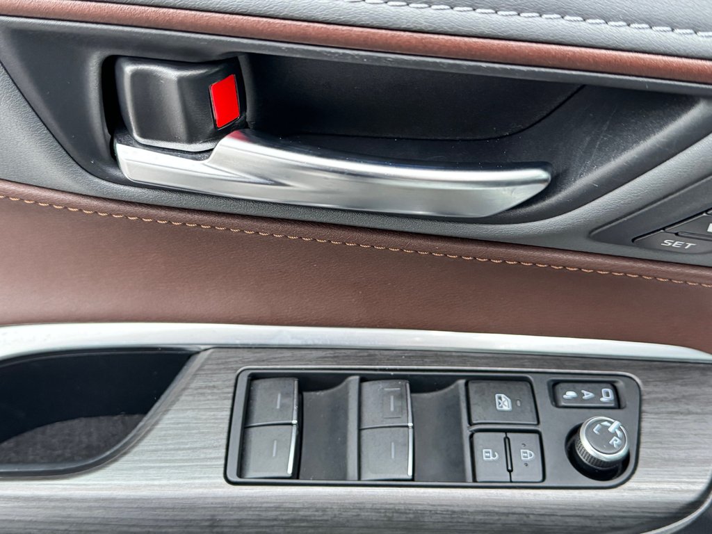 2023 Toyota Venza LIMITED AWD / PEA 20-07-27=100KM / LA TOTALE !!! / in Thetford Mines, Quebec - 34 - w1024h768px