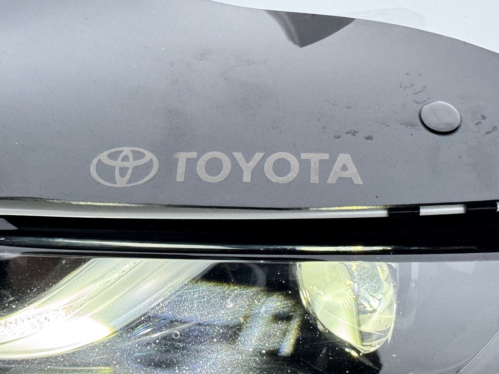 2023 Toyota Venza LIMITED AWD / PEA 20-07-27=100KM / LA TOTALE !!! / in Thetford Mines, Quebec - 16 - w1024h768px