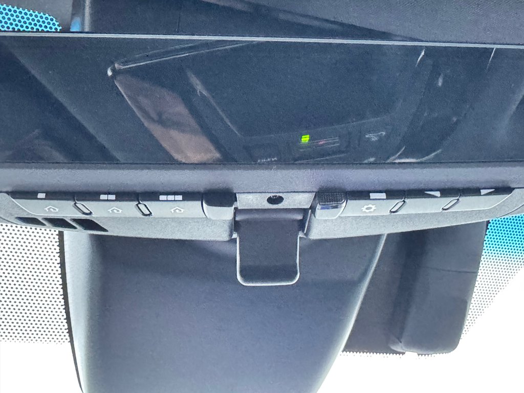 2023 Toyota Venza LIMITED AWD / PEA 20-07-27=100KM / LA TOTALE !!! / in Thetford Mines, Quebec - 64 - w1024h768px