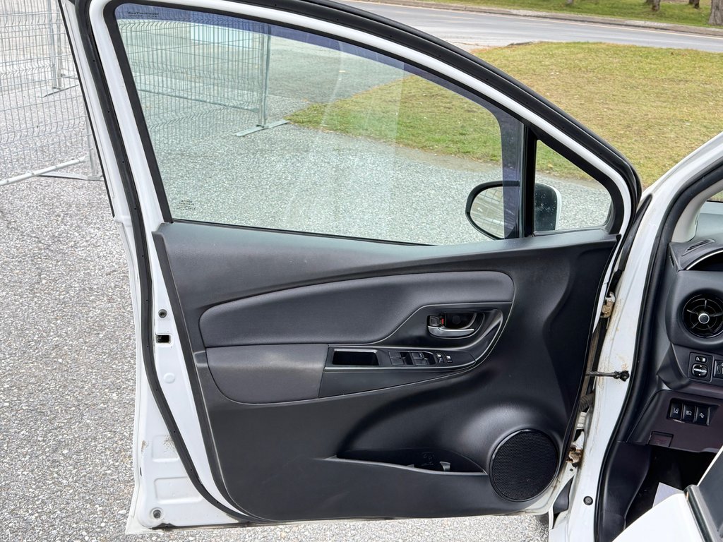 Toyota Yaris Hatchback SE = HYPER RARE / MAGS / AILERON ET ++ / AUBAINE / 2019 à Thetford Mines, Québec - 25 - w1024h768px