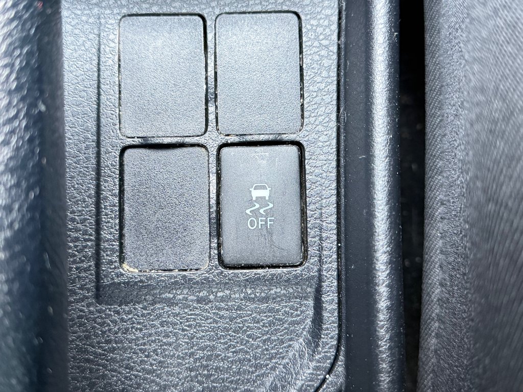 2015 Toyota Yaris SE / AUTOM / TRÈS BAS KILOS / ULTRA FIABLE / in Thetford Mines, Quebec - 38 - w1024h768px