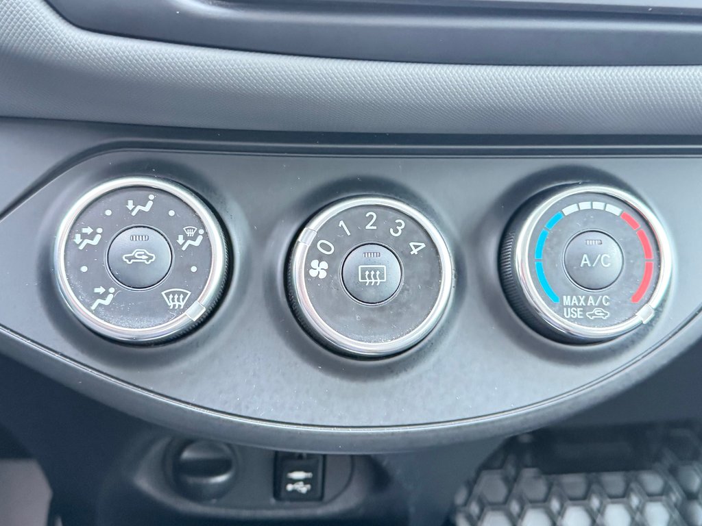 2015 Toyota Yaris SE / AUTOM / TRÈS BAS KILOS / ULTRA FIABLE / in Thetford Mines, Quebec - 34 - w1024h768px