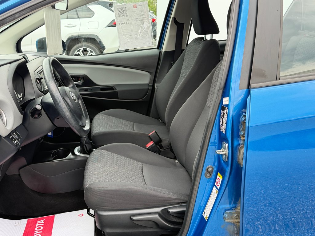 2016 Toyota Yaris LE / MANUELLE + AC / ULTRA ÉCONOMIQUE / in Thetford Mines, Quebec - 21 - w1024h768px