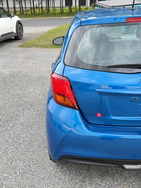 2016 Toyota Yaris LE / MANUELLE + AC / ULTRA ÉCONOMIQUE / in Thetford Mines, Quebec - 16 - w1024h768px