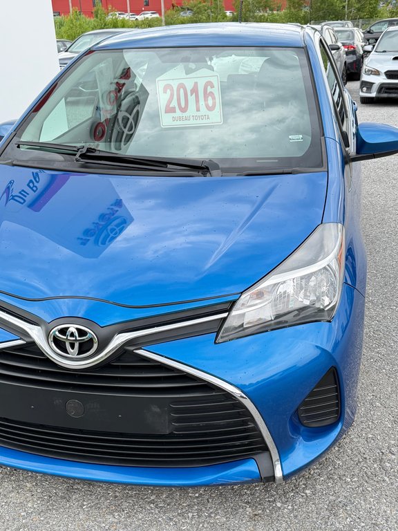 2016 Toyota Yaris LE / MANUELLE + AC / ULTRA ÉCONOMIQUE / in Thetford Mines, Quebec - 9 - w1024h768px