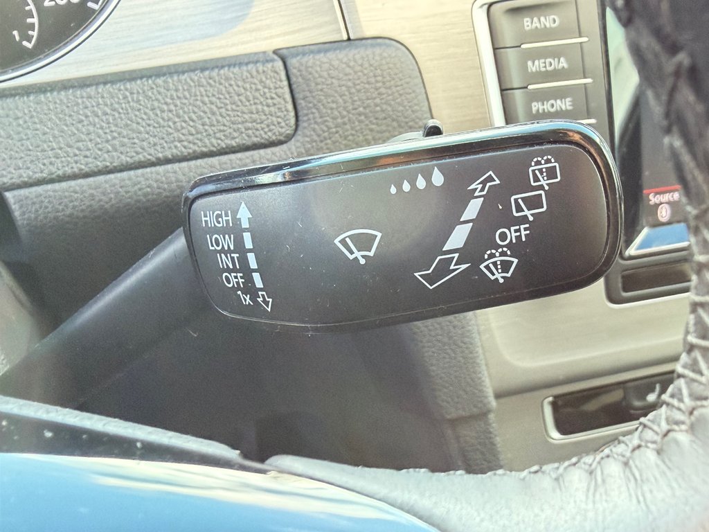 Volkswagen Golf TRENDLINE / MANUELLE / TURBO / MAGS / RABAISSÉ /VITRE TEINTÉE ET +++ / 2015 à Thetford Mines, Québec - 38 - w1024h768px