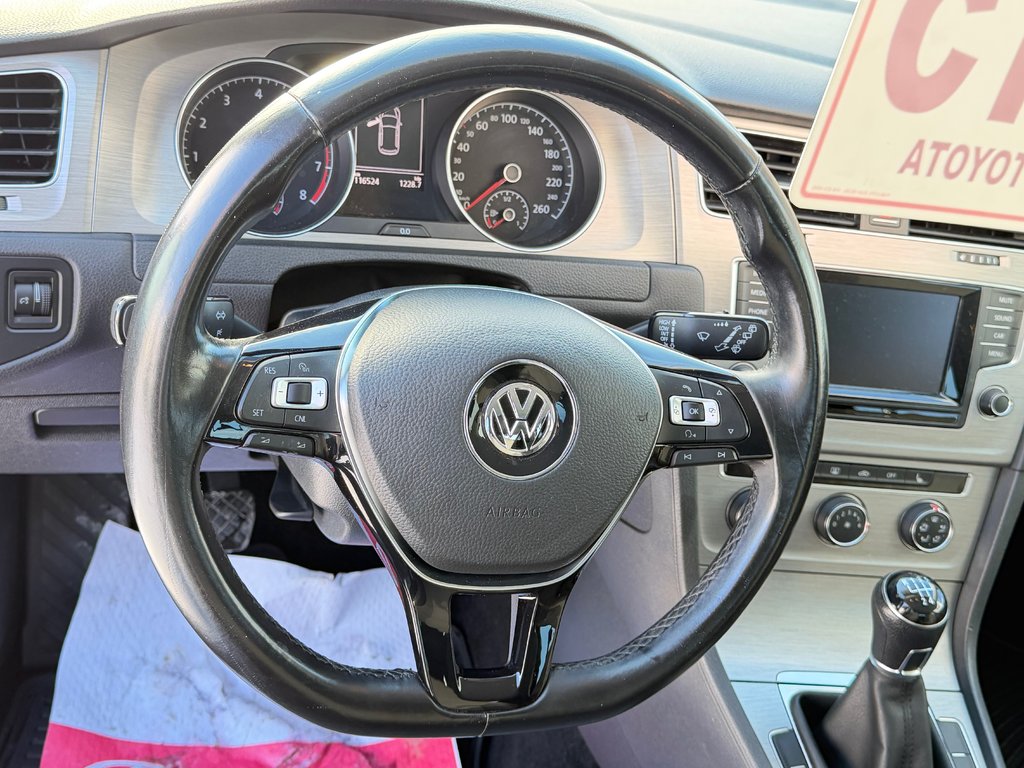 Volkswagen Golf TRENDLINE / MANUELLE / TURBO / MAGS / RABAISSÉ /VITRE TEINTÉE ET +++ / 2015 à Thetford Mines, Québec - 33 - w1024h768px