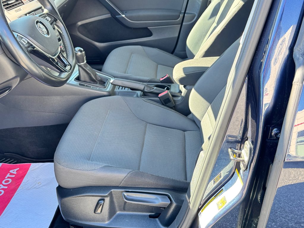 2015 Volkswagen Golf TRENDLINE / MANUELLE / TURBO / MAGS / RABAISSÉ /VITRE TEINTÉE ET +++ / in Thetford Mines, Quebec - 28 - w1024h768px