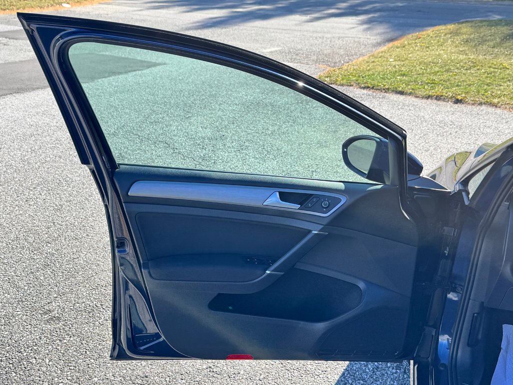 2015 Volkswagen Golf TRENDLINE / MANUELLE / TURBO / MAGS / RABAISSÉ /VITRE TEINTÉE ET +++ / in Thetford Mines, Quebec - 24 - w1024h768px