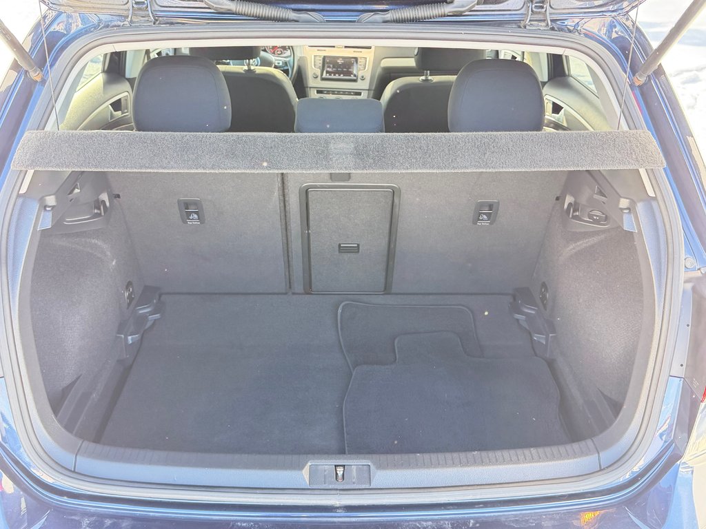 Volkswagen Golf TRENDLINE / MANUELLE / TURBO / MAGS / RABAISSÉ /VITRE TEINTÉE ET +++ / 2015 à Thetford Mines, Québec - 53 - w1024h768px