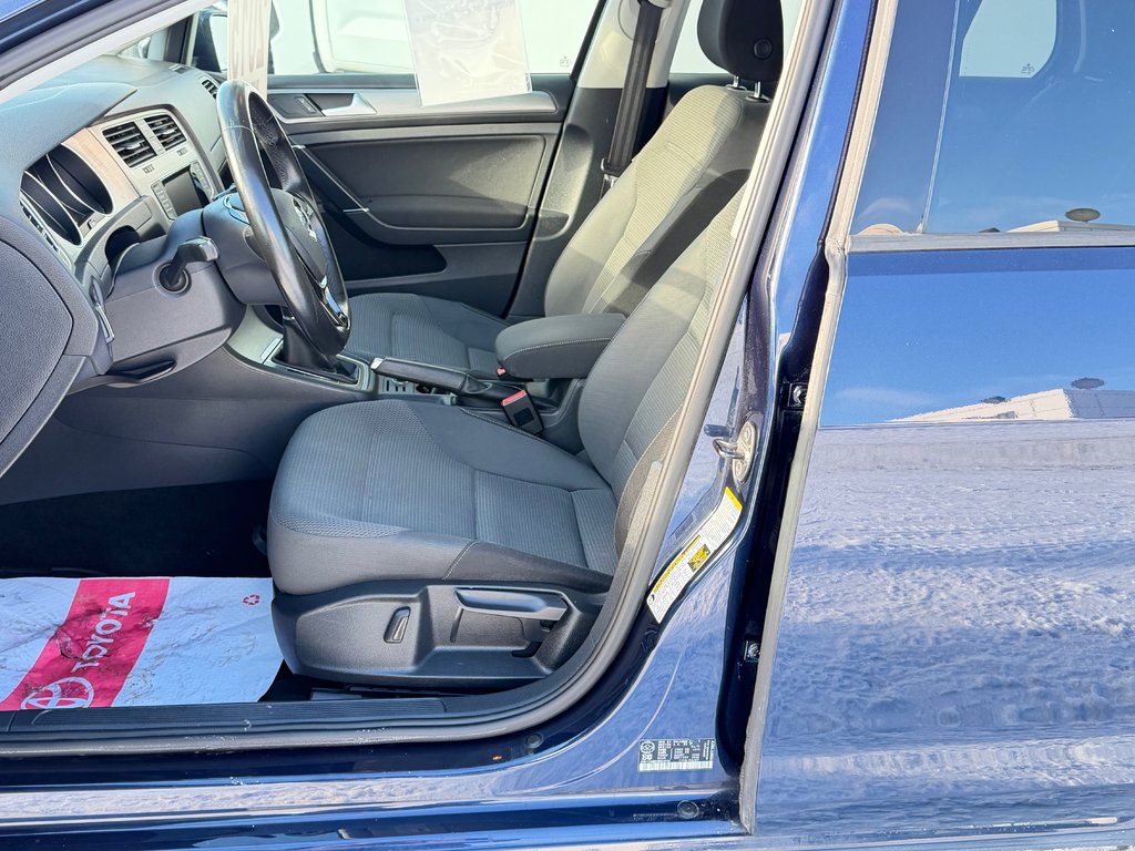 Volkswagen Golf TRENDLINE / MANUELLE / TURBO / MAGS / RABAISSÉ /VITRE TEINTÉE ET +++ / 2015 à Thetford Mines, Québec - 29 - w1024h768px