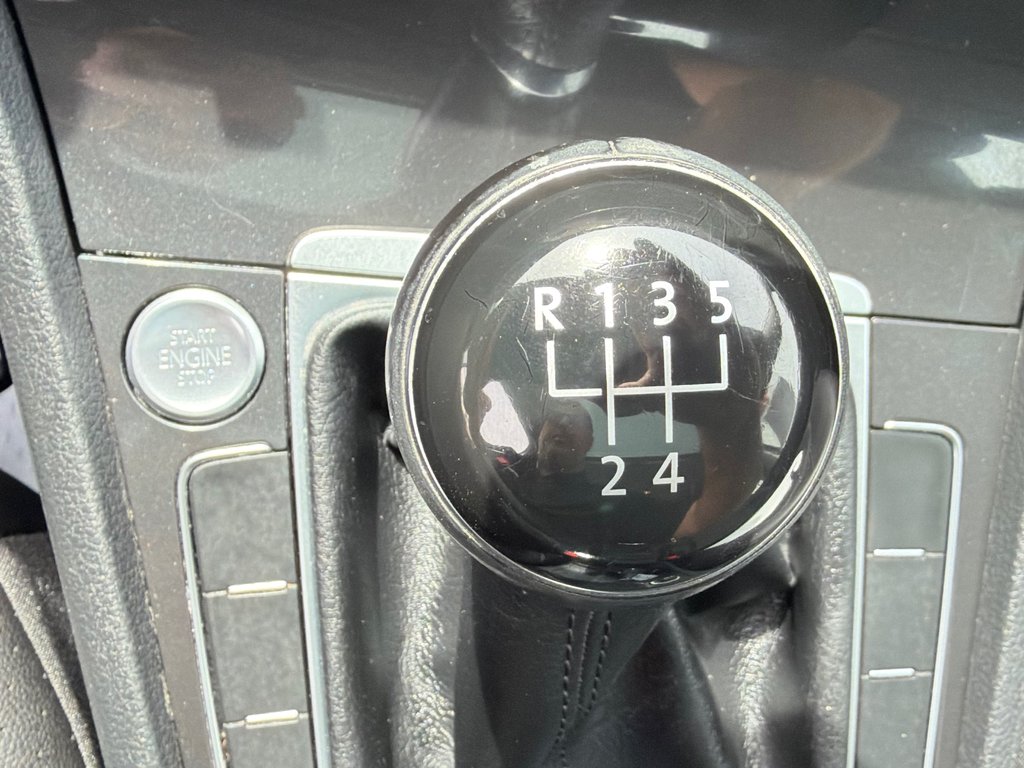 Volkswagen Golf CUIR / TOIT / MAN / 34.000KM  / VRAI GO KART !  / 2018 à Thetford Mines, Québec - 42 - w1024h768px