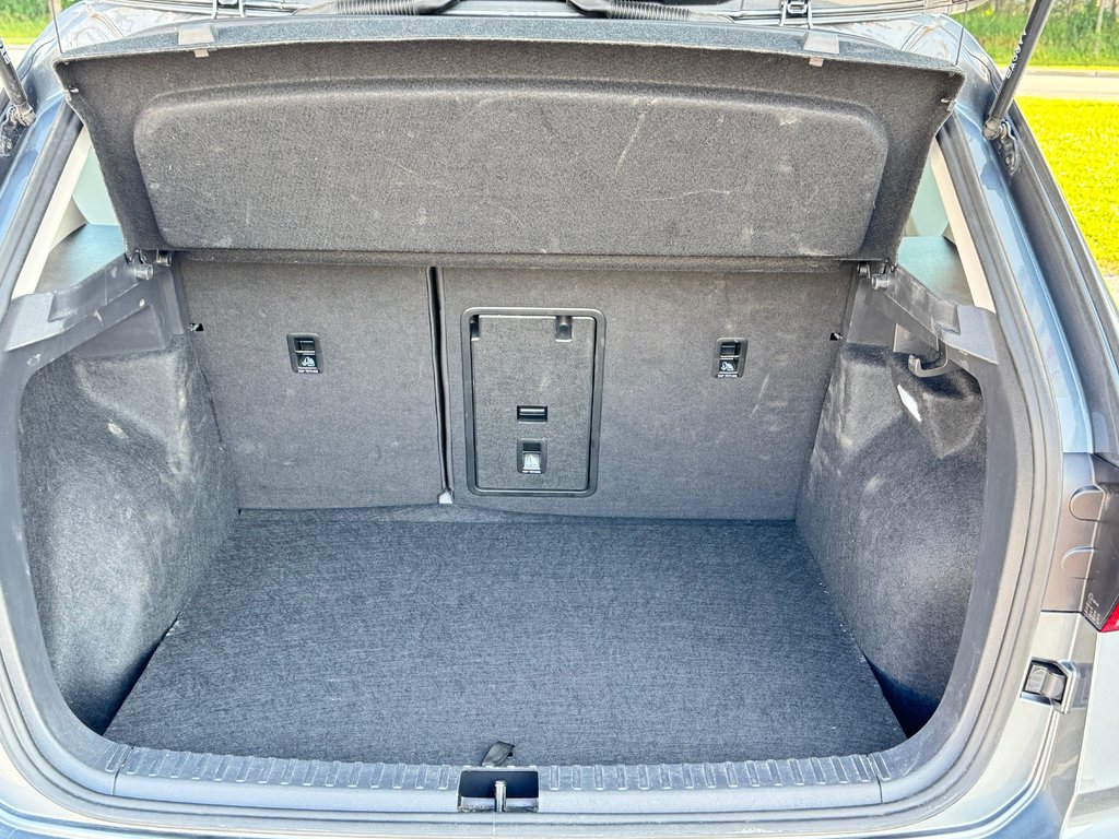 Volkswagen Taos Trendline 2024 à Thetford Mines, Québec - 54 - w1024h768px