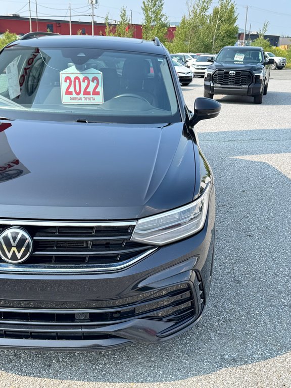 2022 Volkswagen Tiguan COMFORTLINE R-LINE AWD / TRÈS BAS KILOS WOW !! / in Thetford Mines, Quebec - 8 - w1024h768px