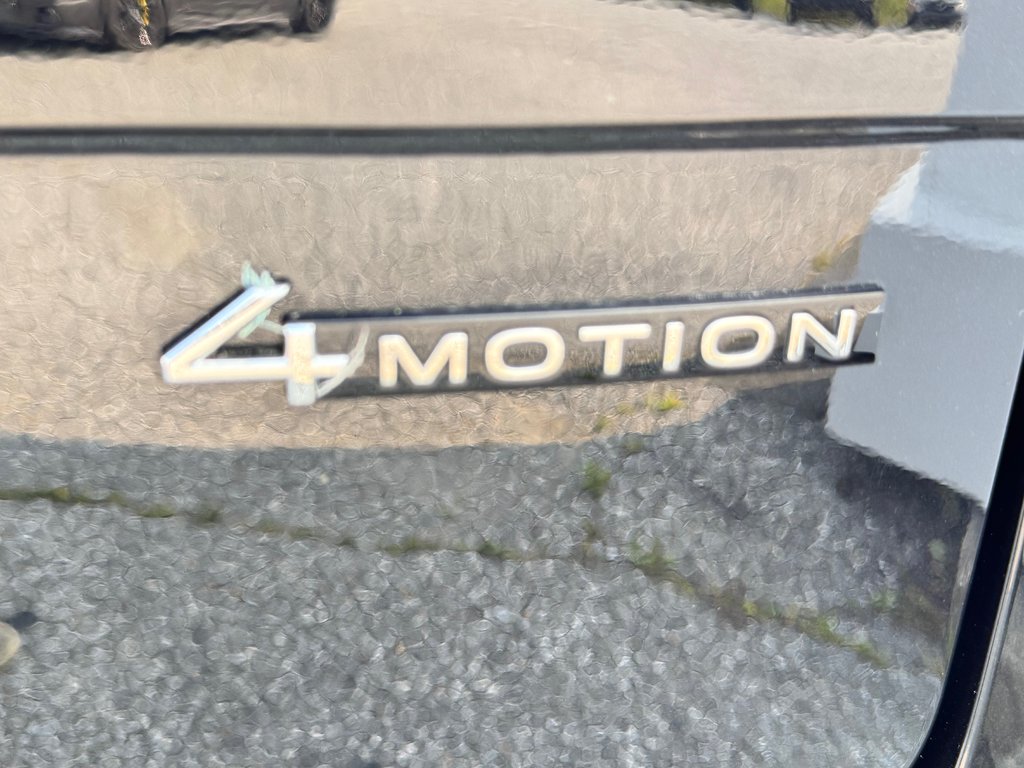 2022 Volkswagen Tiguan COMFORTLINE R-LINE AWD / TRÈS BAS KILOS WOW !! / in Thetford Mines, Quebec - 25 - w1024h768px