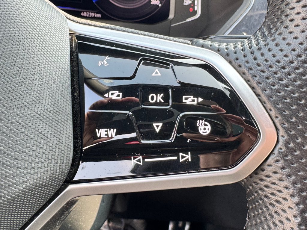 2022 Volkswagen Tiguan COMFORTLINE R-LINE AWD / TRÈS BAS KILOS WOW !! / in Thetford Mines, Quebec - 42 - w1024h768px