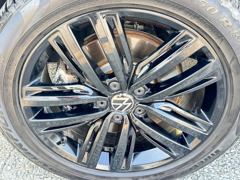 2022 Volkswagen Tiguan COMFORTLINE R-LINE AWD / TRÈS BAS KILOS WOW !! / in Thetford Mines, Quebec - 16 - w1024h768px