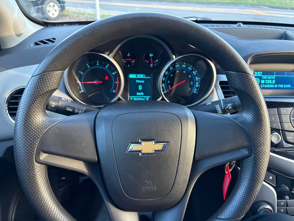 Chevrolet Cruze LS 2013 à Paspébiac, Québec - 15 - w1024h768px