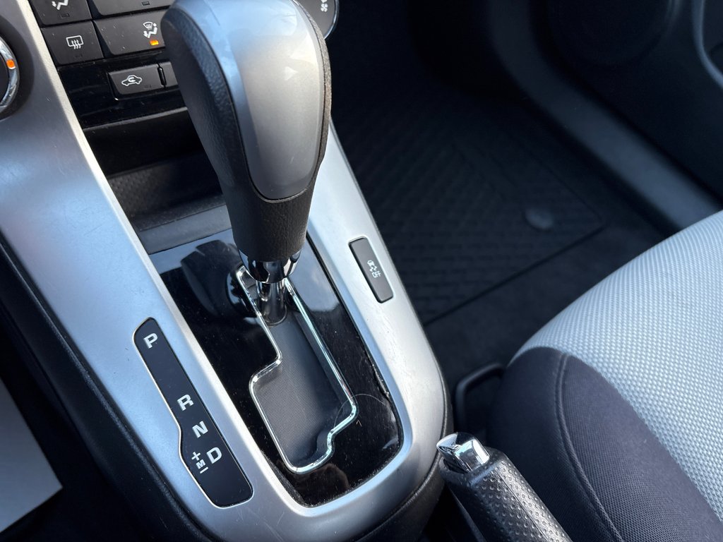 Chevrolet Cruze LS 2013 à Paspébiac, Québec - 14 - w1024h768px