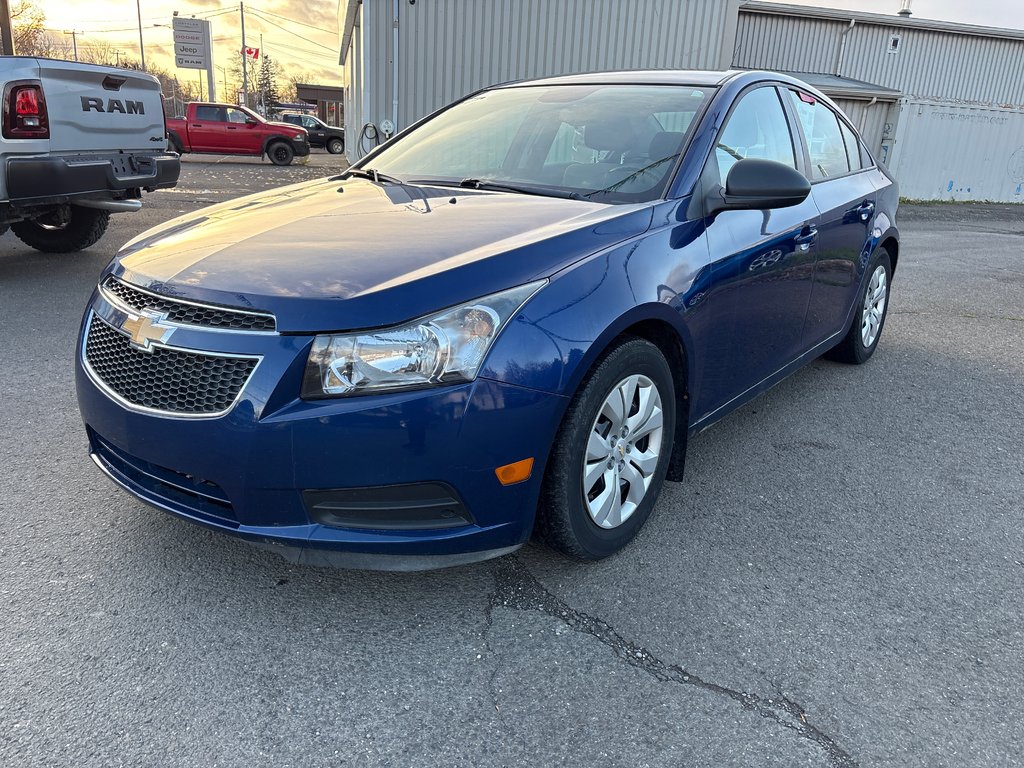Chevrolet Cruze LS 2013 à Paspébiac, Québec - 1 - w1024h768px